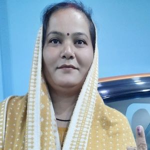 Meet your Posher, Neelam